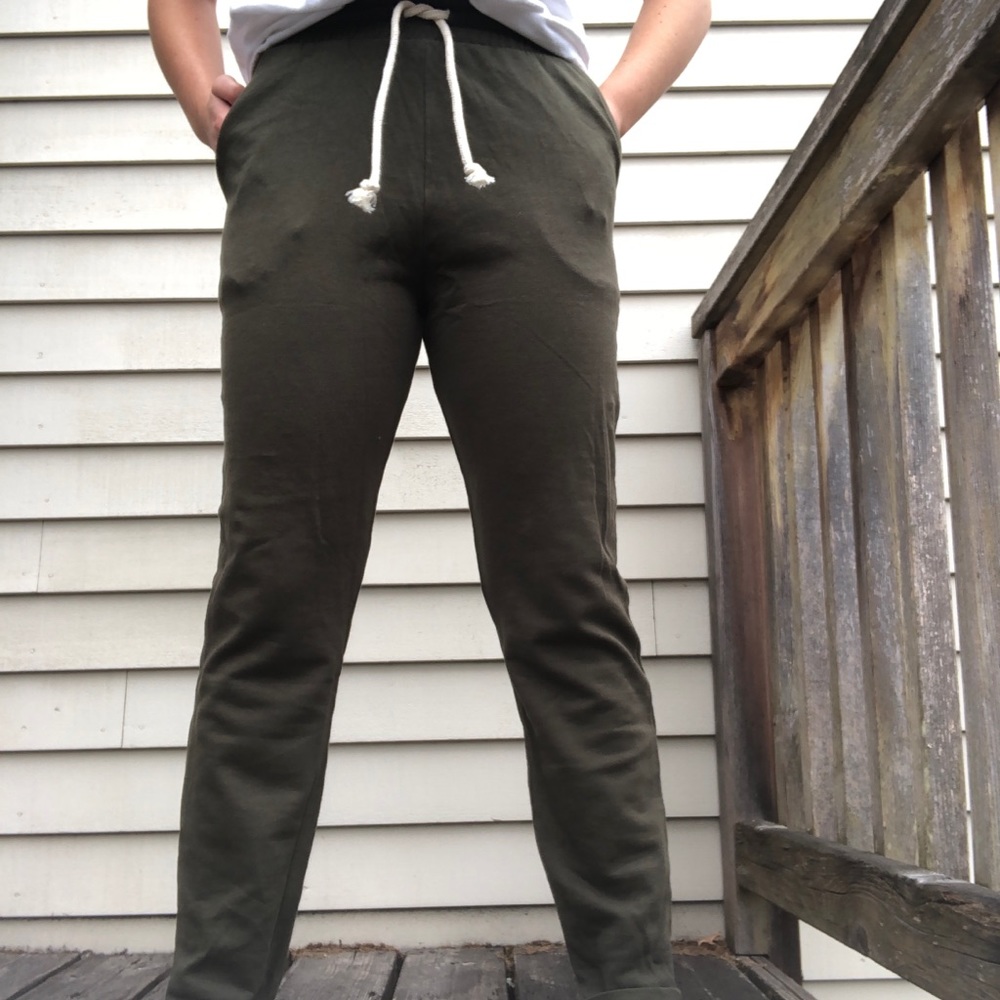 Women’s Olive Sweatpants